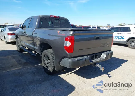2018 Toyota Tundra Sr5 4.6L V8 z USA, uszkodzony, nr VIN 5TFRM5F15JX133905